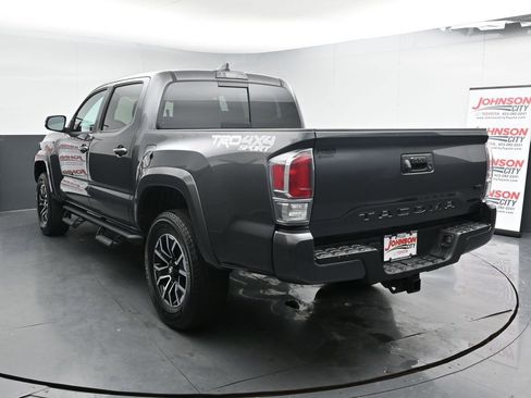 Used 2022 Toyota Tacoma TRD Sport image 6