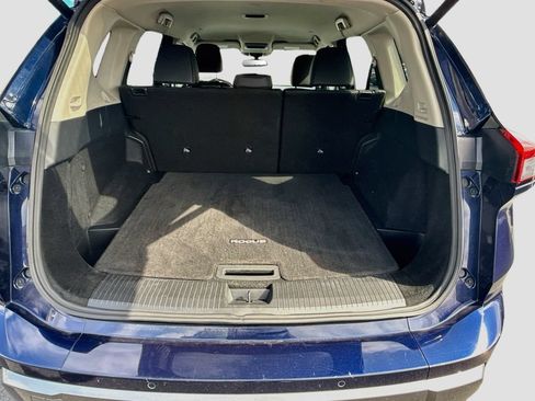 Used 2026 Nissan Rogue SL FWD image 26