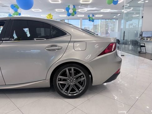 Used 2016 Lexus IS 200t w/ F Sport Package RWD image 7