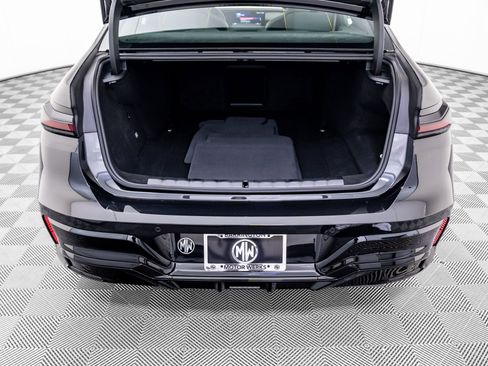 New 2025 BMW i7 M70 image 30