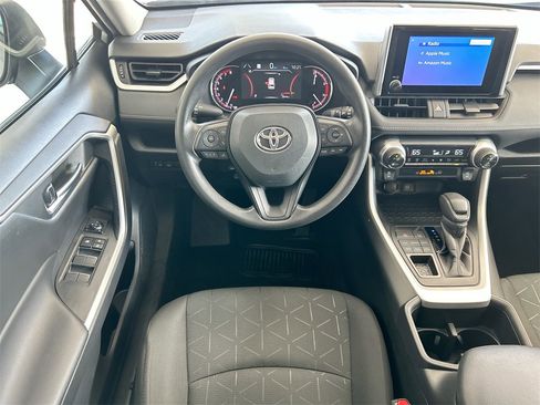 Used 2024 Toyota RAV4 XLE image 39