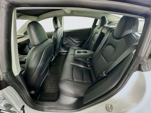 Used 2022 Tesla Model 3 image 26
