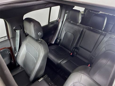 Certified 2023 Land Rover Defender 130 SE image 27