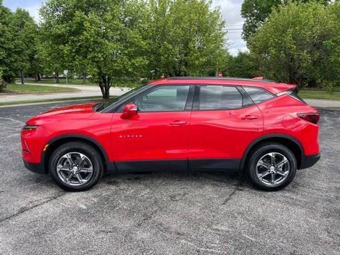 Used 2024 Chevrolet Blazer LT FWD image 8