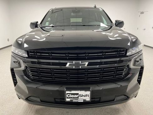 Used 2024 Chevrolet Suburban RST AWD/4WD image 3