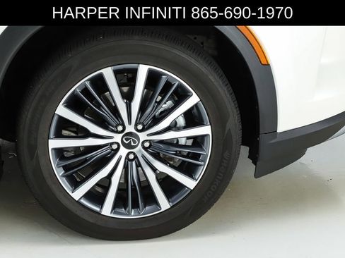 Used 2024 INFINITI QX60 Sensory AWD/4WD image 15