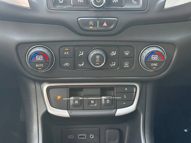 Used 2022 GMC Terrain SLE w/ Driver Convenience Package AWD/4WD image 22