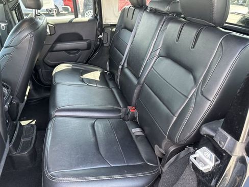 Used 2021 Jeep Wrangler Unlimited Sahara w/ Cold Weather Group AWD/4WD image 26