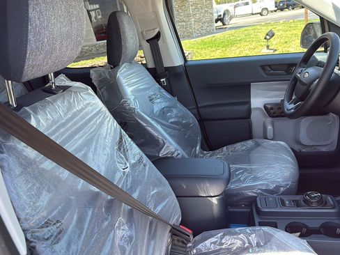 New 2026 Ford Maverick XLT image 16