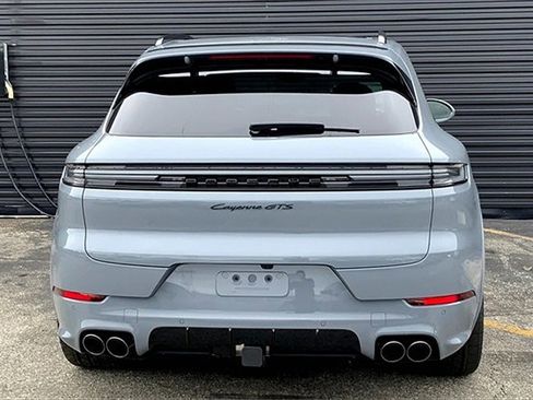 New 2026 Porsche Cayenne GTS image 9