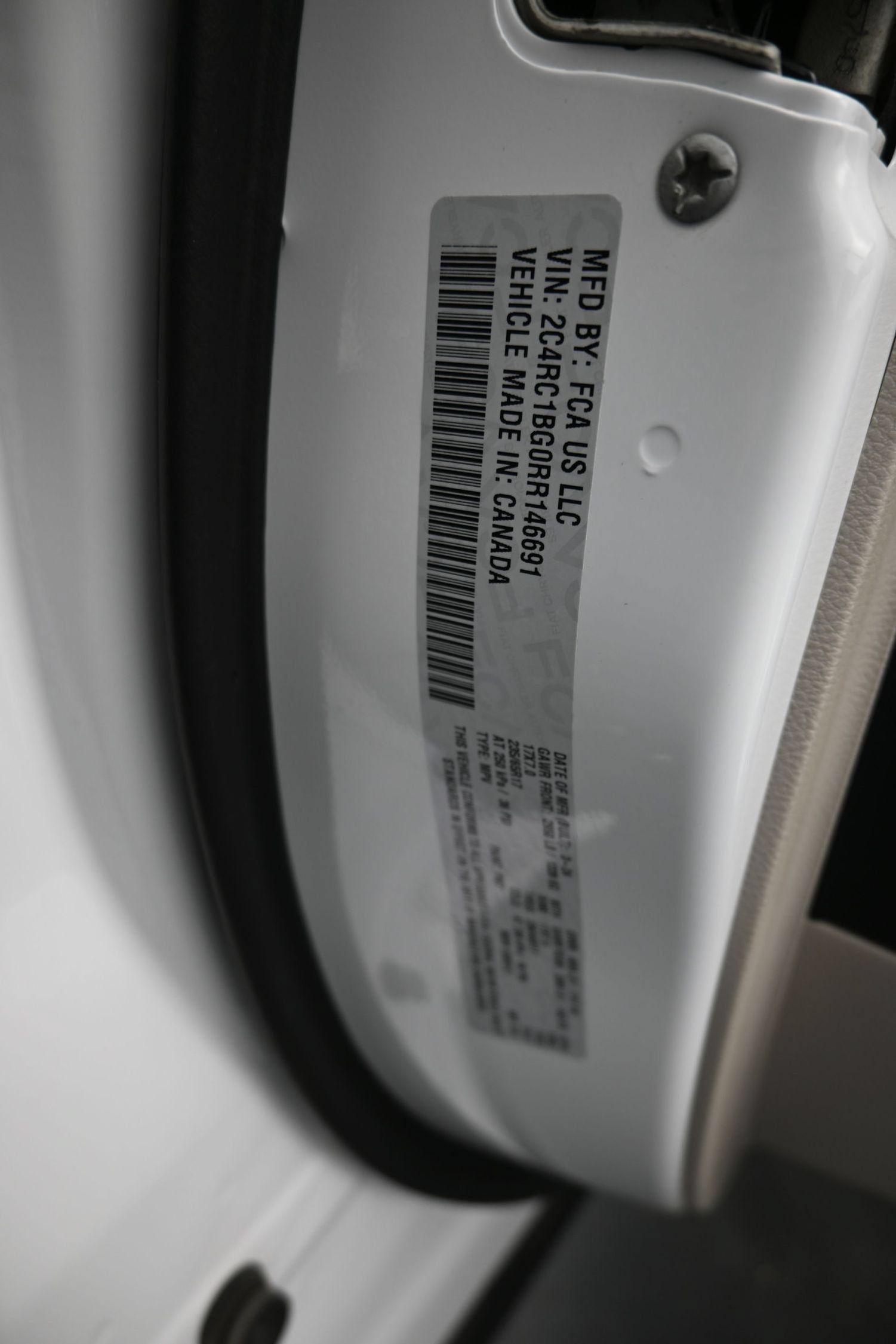 Used 2024 Chrysler Pacifica Touring-L FWD image 19