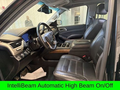 Used 2020 GMC Yukon Denali w/ Denali Premium Package AWD/4WD image 15