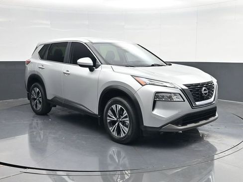 Used 2023 Nissan Rogue SV FWD image 1