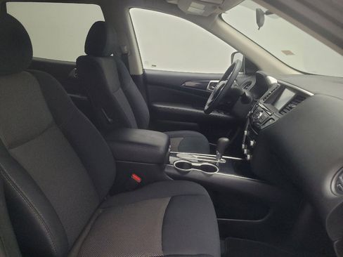 Used 2019 Nissan Pathfinder S FWD image 21