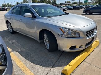 Used 2010 Nissan Maxima 3.5 S image 1