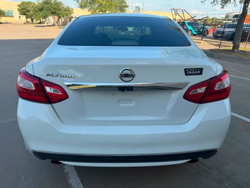Used 2017 Nissan Altima 2.5 S w/ Power Driver Seat Package FWD image 7