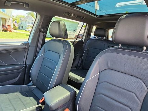 Used 2024 Volkswagen Tiguan SEL R-Line AWD/4WD image 17
