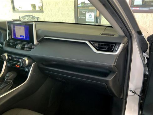 Used 2023 Toyota RAV4 XLE image 18