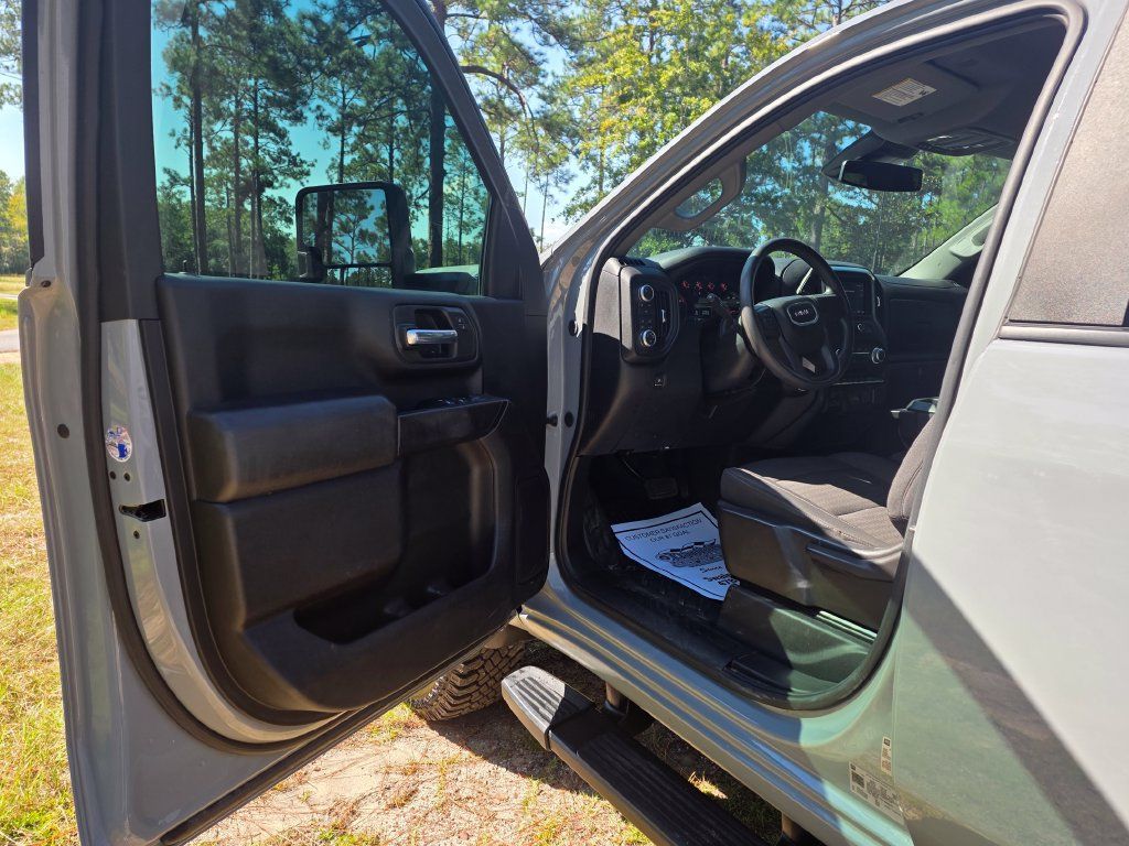 Used 2024 GMC Sierra 2500 Pro w/ 1SA Pro Safety Plus Package AWD/4WD image 10