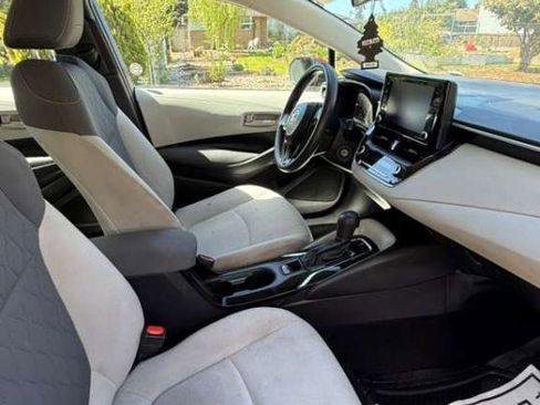 Used 2022 Toyota Corolla LE FWD image 7
