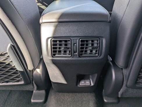 Used 2024 Toyota 4Runner Limited image 22