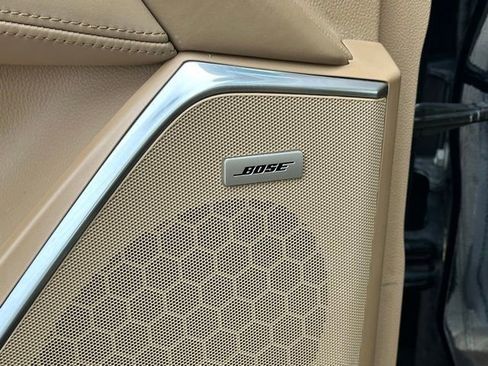 Used 2019 Cadillac Escalade Platinum image 12