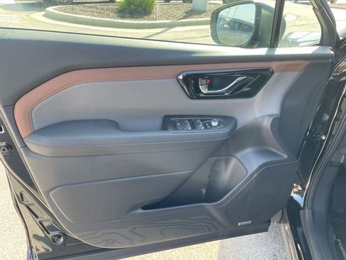 New 2026 Subaru Forester Sport image 10