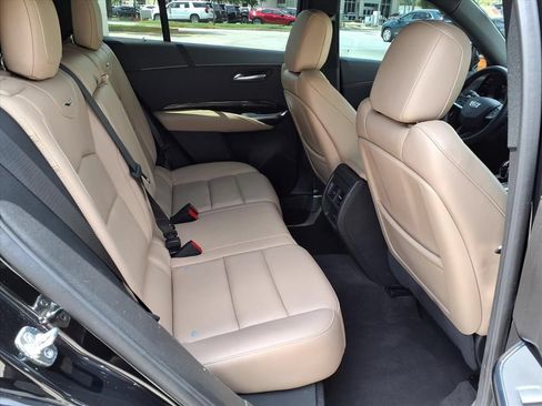 Used 2024 Cadillac XT4 Premium Luxury FWD image 13