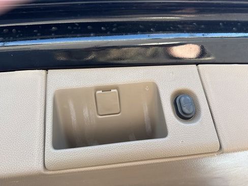 Used 2020 GMC Yukon XL SLT w/ Premium Edition image 7