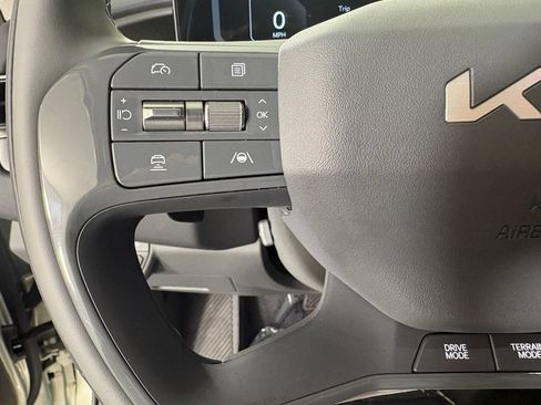 New 2026 Kia EV9 Wind AWD/4WD image 25