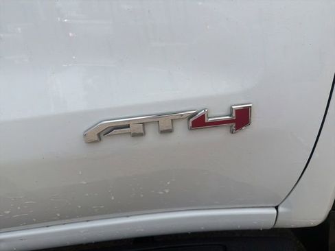 Used 2023 GMC Sierra 1500 AT4 w/ Technology Package AWD/4WD image 13