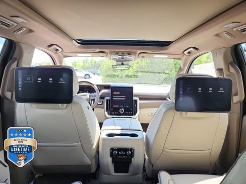 New 2026 GMC Yukon Denali AWD/4WD image 13