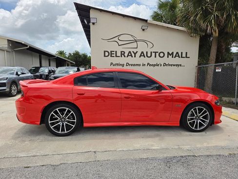 Used 2023 Dodge Charger R/T RWD image 4