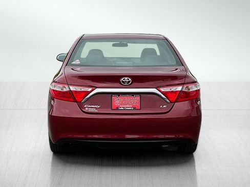 Used 2017 Toyota Camry LE FWD image 4