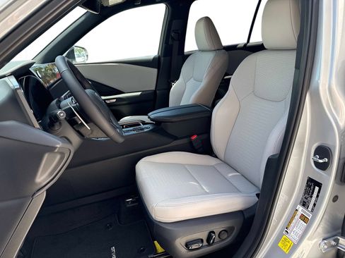 New 2026 Lexus TX 350 FWD image 21