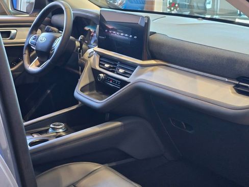 New 2026 Ford Explorer Active w/ Active Comfort Package image 7