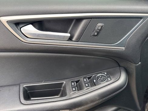 Used 2024 Ford Edge SEL w/ Convenience Package image 21