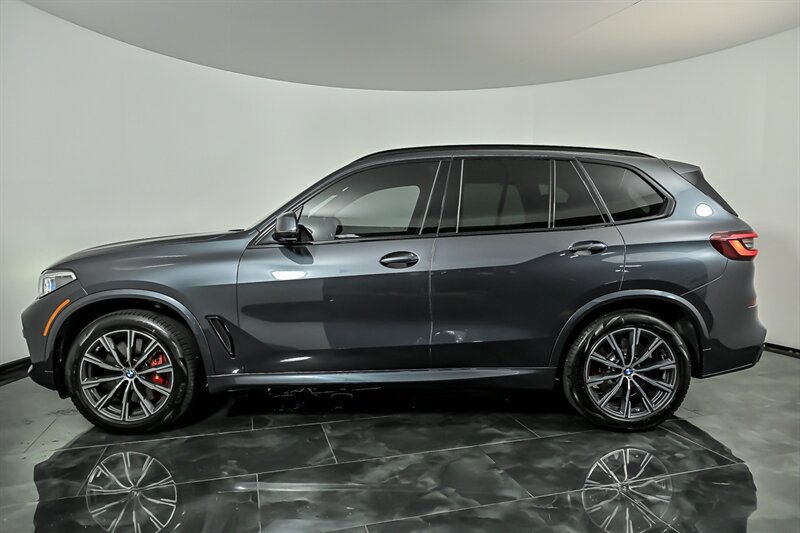 Used 2022 BMW X5 M50i w/ Executive Package AWD/4WD image 6