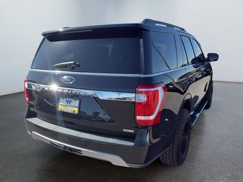 Used 2020 Ford Expedition XLT w/ Equipment Group 202A AWD/4WD image 5