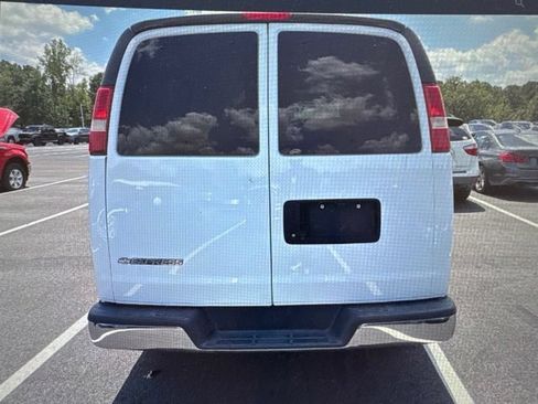 Used 2018 Chevrolet Express 3500 LT w/ LT Preferred Equipment Group RWD image 6