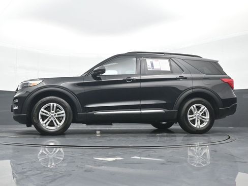 Used 2023 Ford Explorer XLT w/ Equipment Group 202A image 18