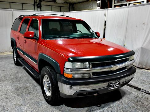 Used 2001 Chevrolet Suburban 2500 LT w/ LT Preferred Equipment Group RWD image 3