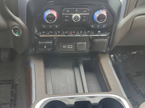 Used 2020 GMC Sierra 1500 SLT image 30
