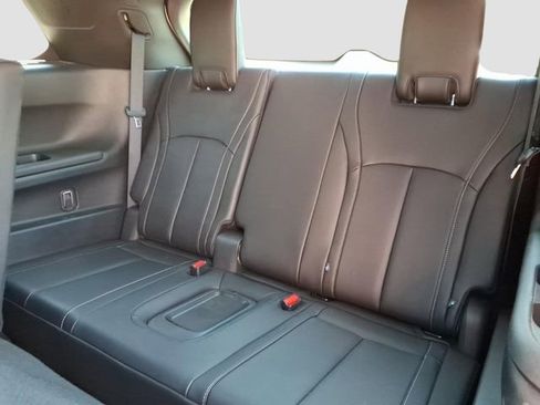 Certified 2025 INFINITI QX60 Luxe w/ Black Edition FWD image 31