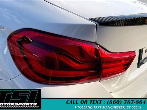 Used 2018 BMW M4 Coupe RWD image 30