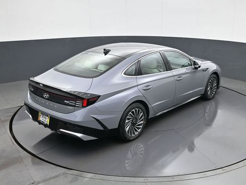 New 2026 Hyundai Sonata Limited image 17