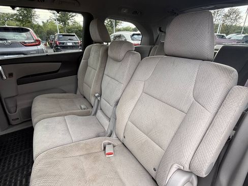 Used 2015 Honda Odyssey EX image 16