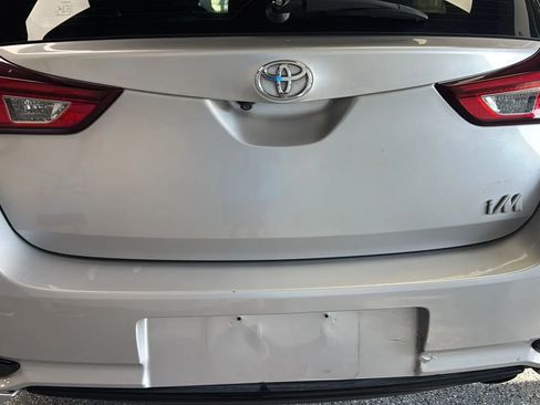 Used 2018 Toyota Corolla iM FWD image 34