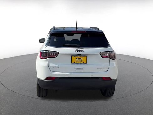 Used 2025 Jeep Compass Limited image 12