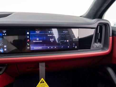 New 2026 Porsche Cayenne GTS image 28